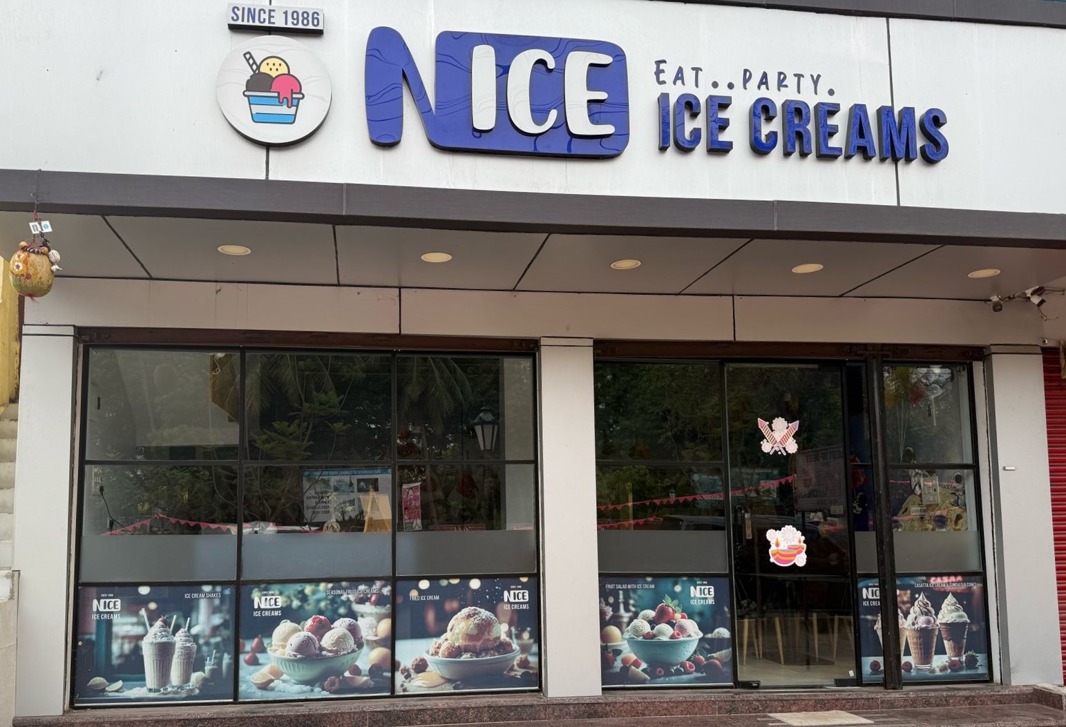 Ice cream maker at work